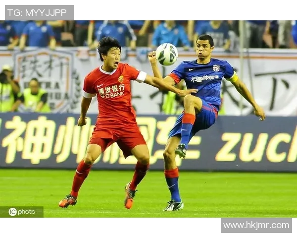 绿茵巨星荣耀转场开启世界足坛新篇章 绿茵巨星荣耀转场开启世界足坛新篇章