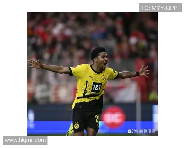 聚焦足球防线核心球星展现钢铁意志与坚固城墙般的守护力量