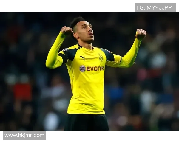 足球场上的小个子巨星：这些瘦小球员凭借技术征服世界的故事